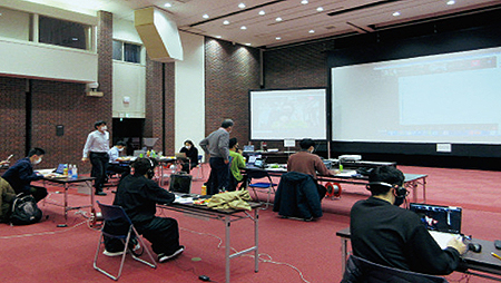 日本大学会館大講堂で開催された「学生FD CHAmmiT」