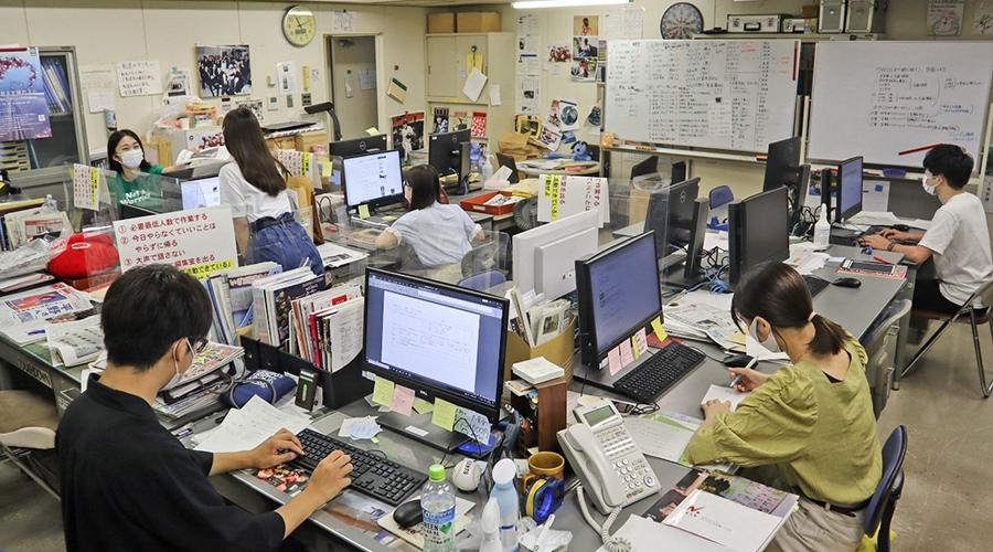 現在の日本大学新聞編集室（令和3年）
