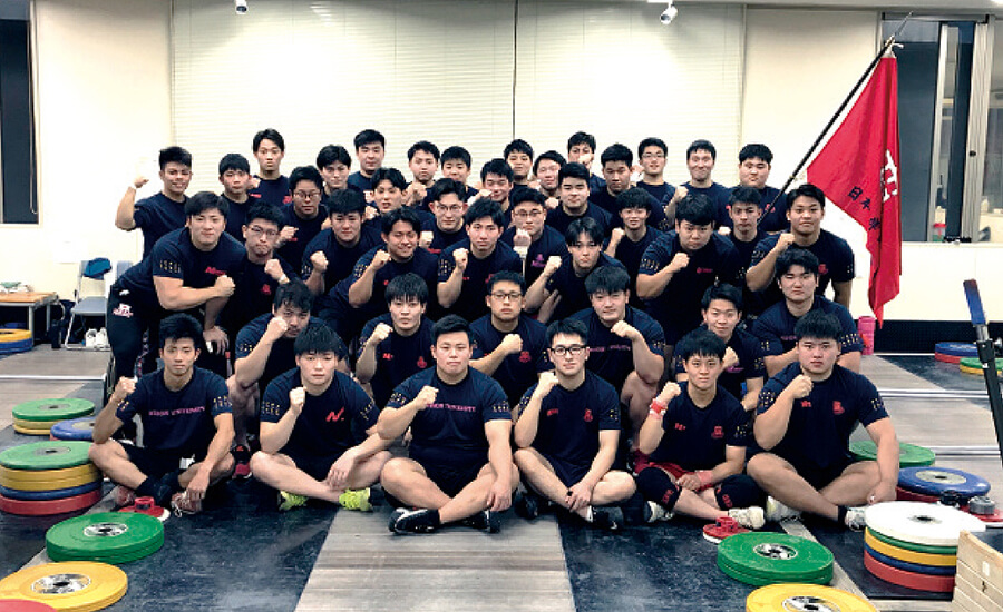 八幡山の練習場にて。49人が一致団結し、全日本インカレ９連覇に向けて汗を流している