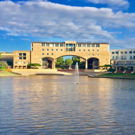 ボンド大学