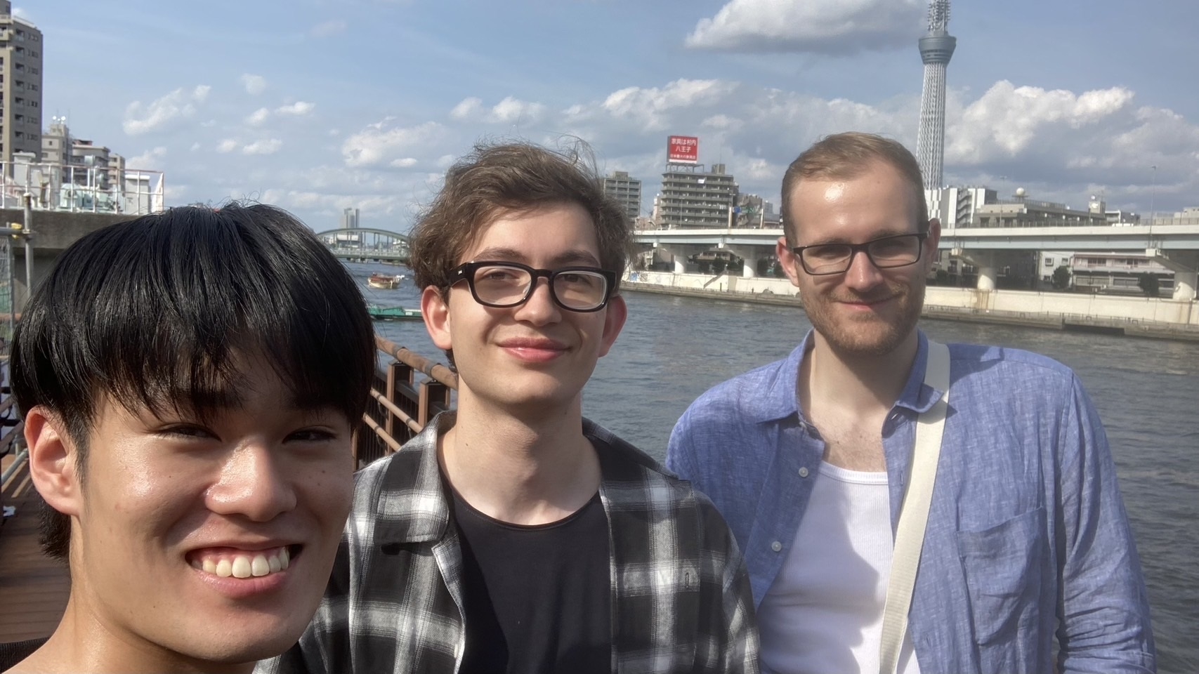 東京に遊びに来た際には自宅に招待しました