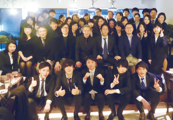有川教授と学生たち