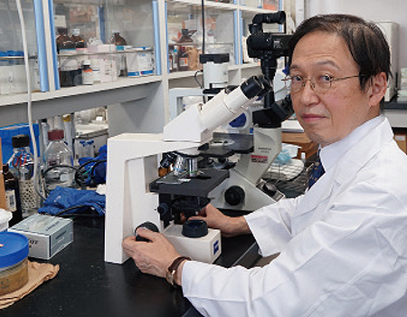医学部　病態病理学系微生物学分野　早川 智 教授