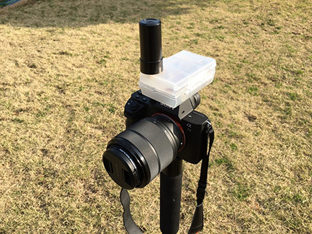 デジタルカメラとGNSS受信機を組み合わせたピピっとカメラ
